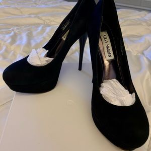 Suede black Steve Madden high heel